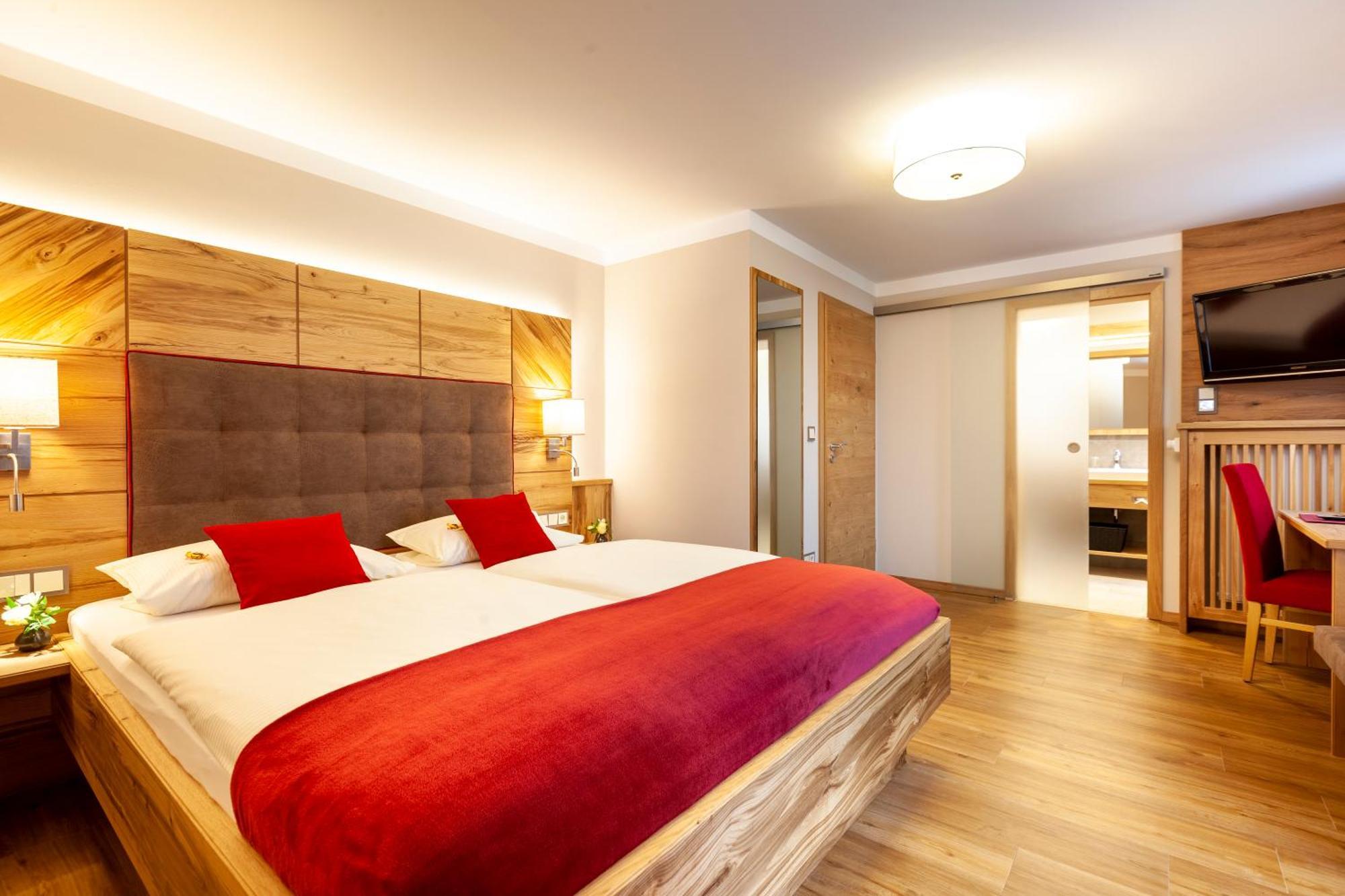 Genusshotel Hohenbogen Neukirchen beim Heiligen Blut Zewnętrze zdjęcie